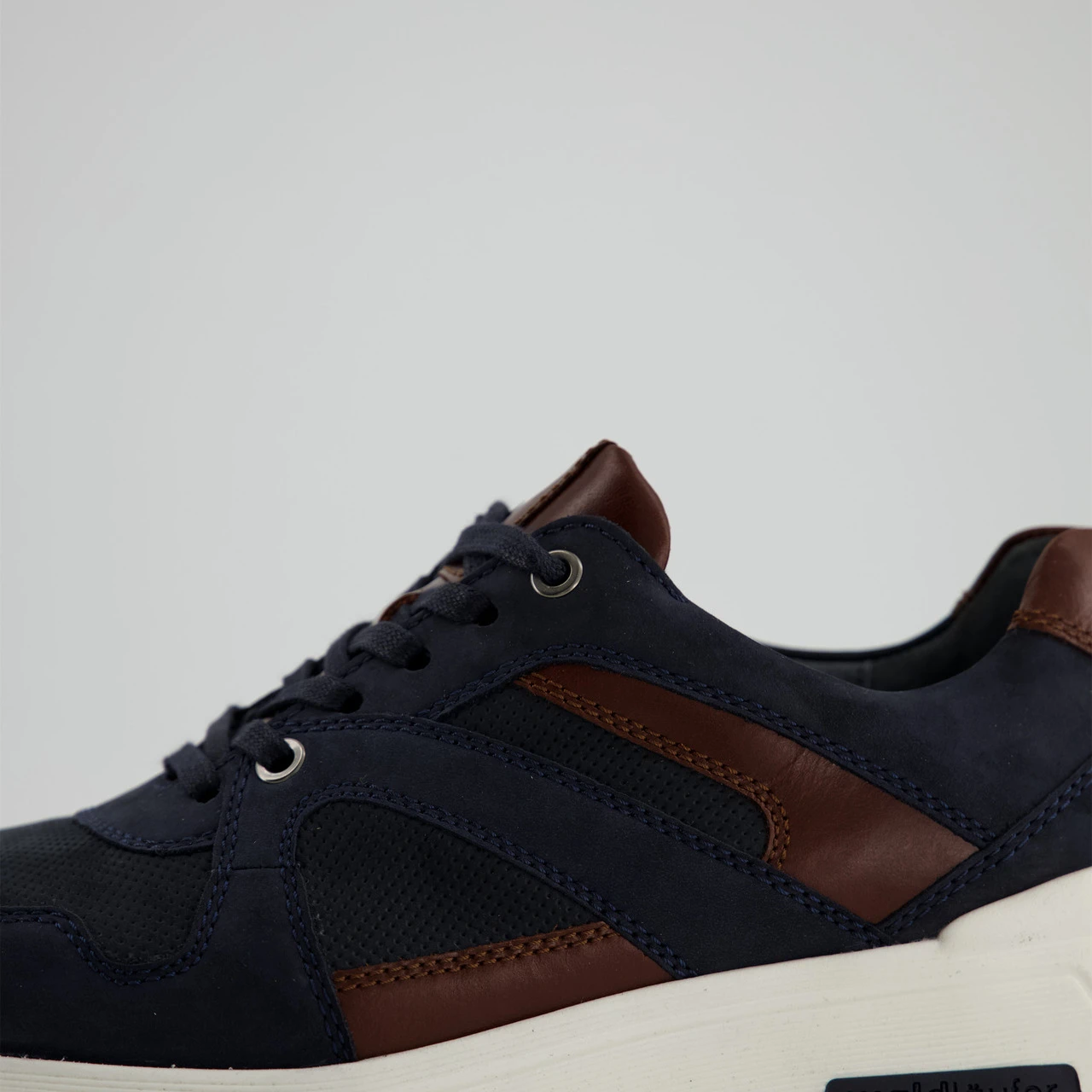 WALDLÄUFER Waldläufer Etienne – Bild 4